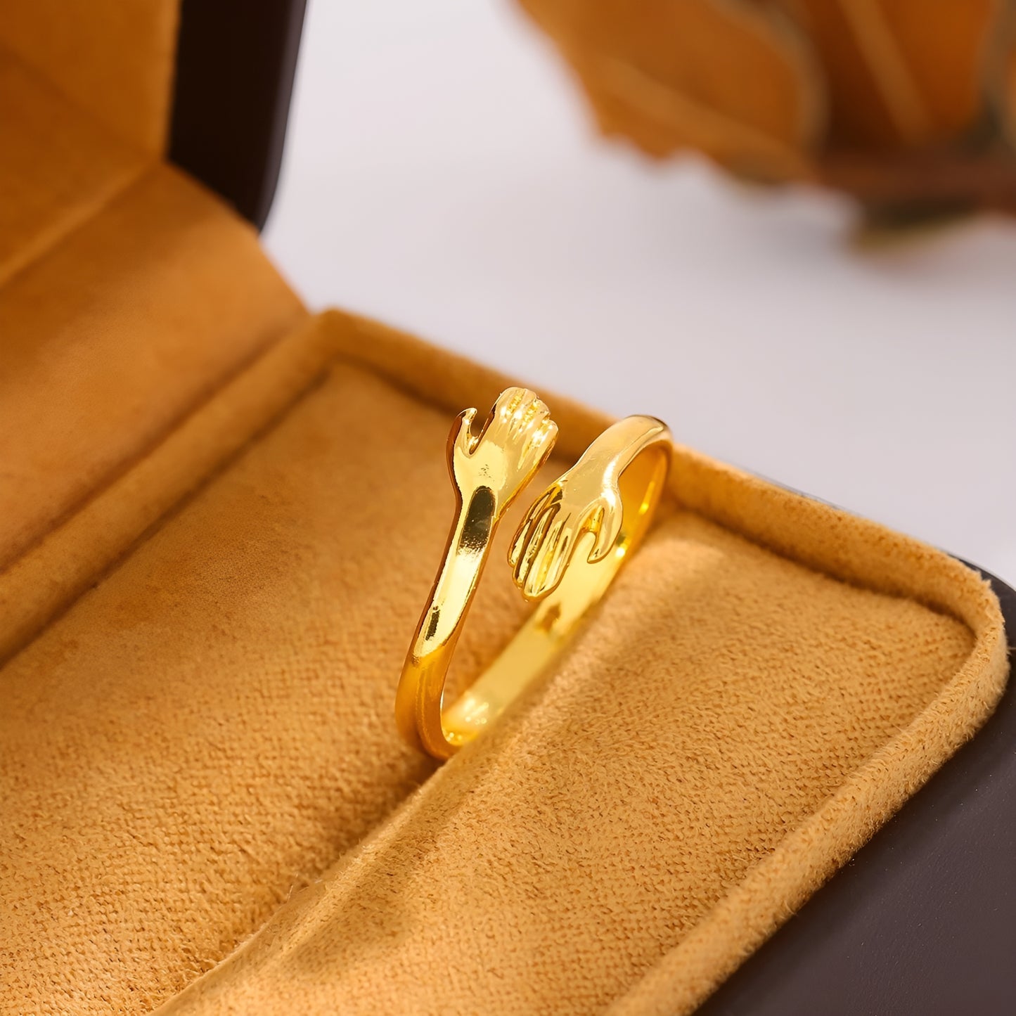 Alim Embrace Ring